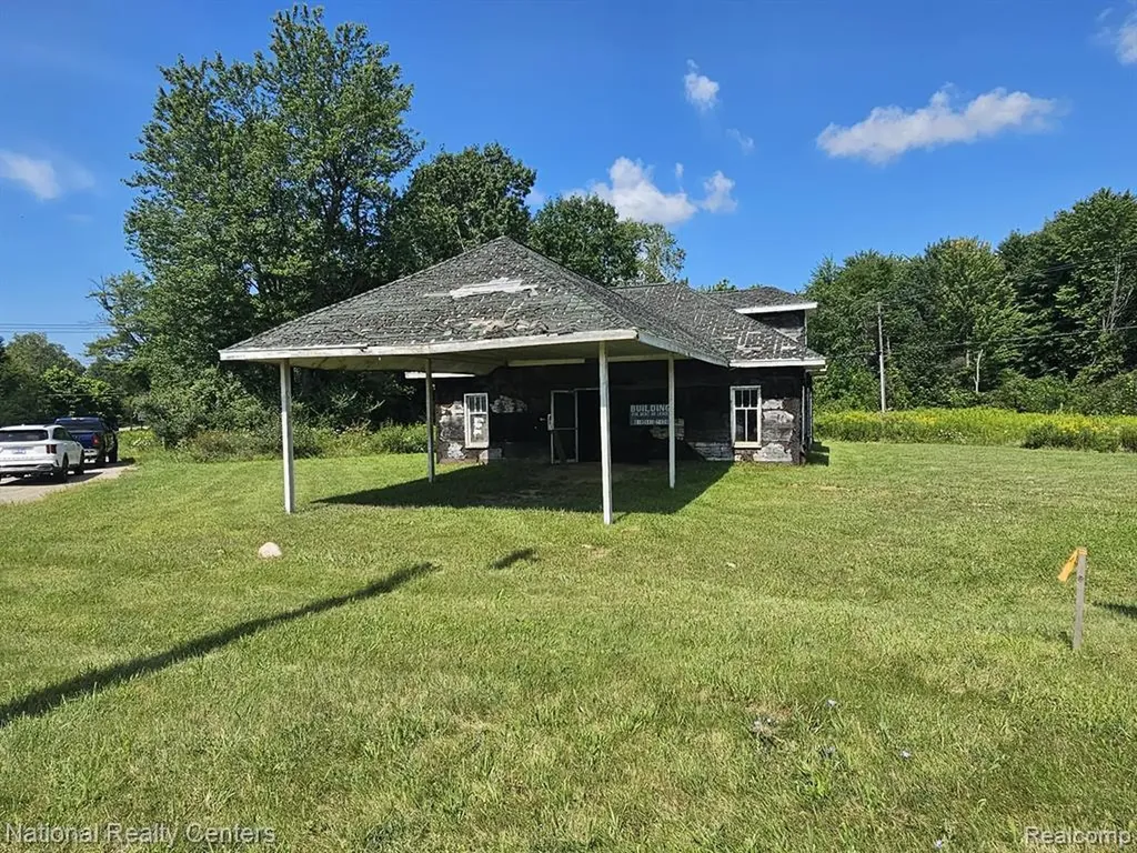 4495 Bowers Road Attica Township MI 48412
