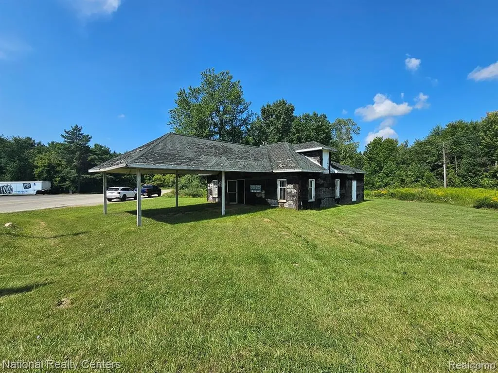4495 Bowers Road Attica Township MI 48412