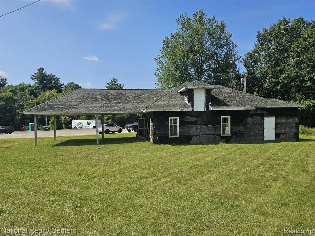 4495 Bowers Road Attica Township MI 48412