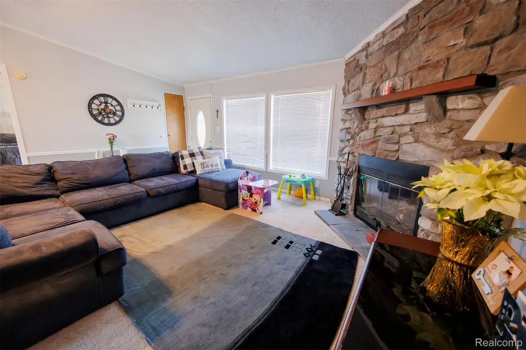8016 Harbour Drive Ira Township MI 48023