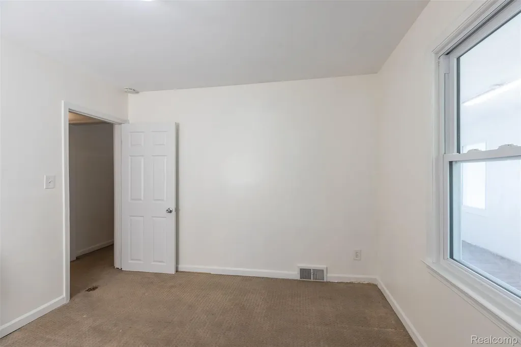 315 Brain Avenue Belleville City MI 48111