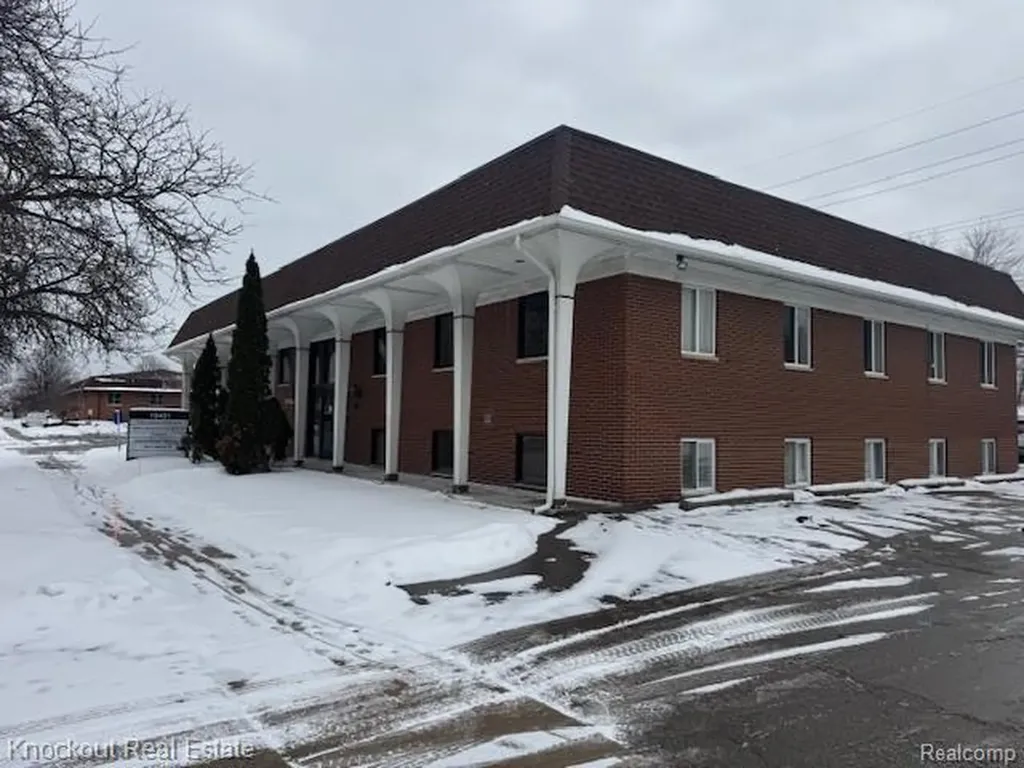 18451 W 12 Mile Road Lathrup Village City MI 48076