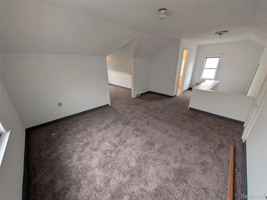 5575 Buckingham Avenue Detroit City MI 48224