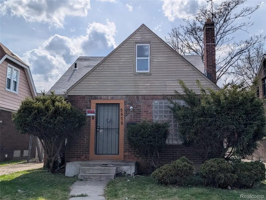 5575 Buckingham Avenue Detroit City MI 48224