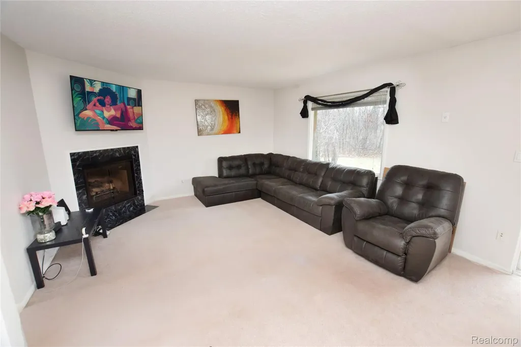 2525 White Oak Place Flint Charter Township MI 48532