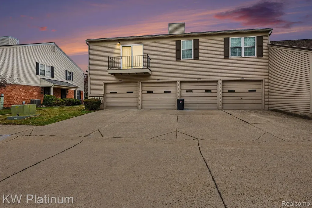 44566 N Bunker Hill Drive Clinton Charter Township MI 48038
