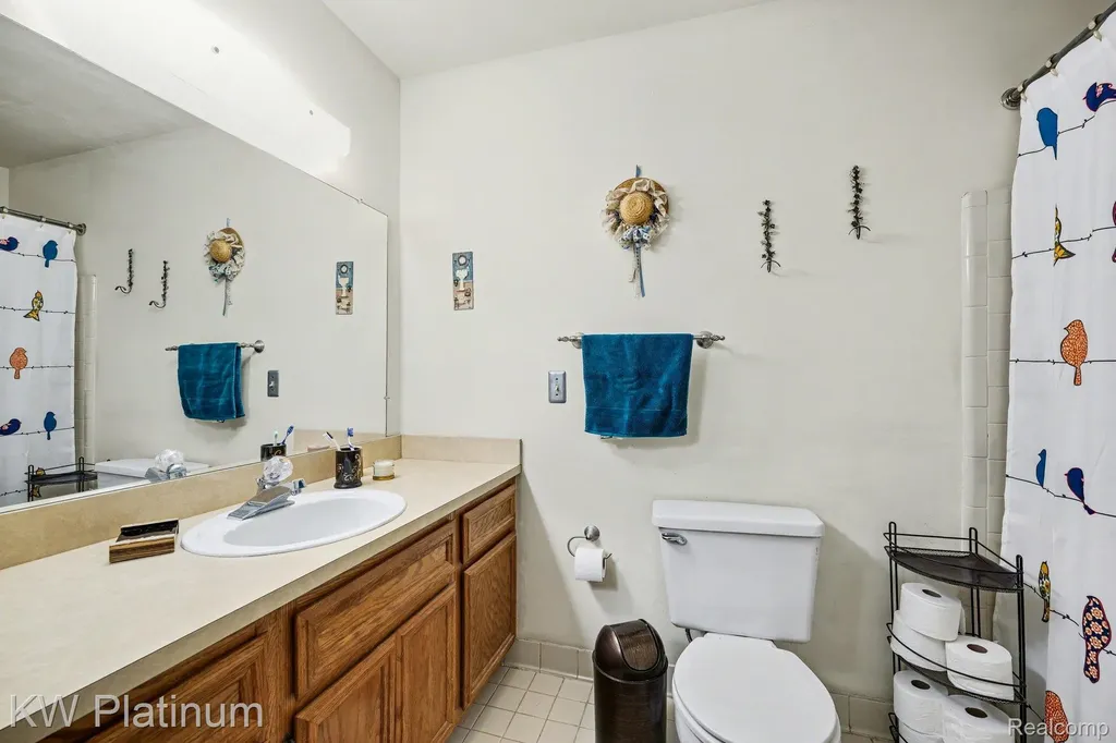 44566 N Bunker Hill Drive Clinton Charter Township MI 48038