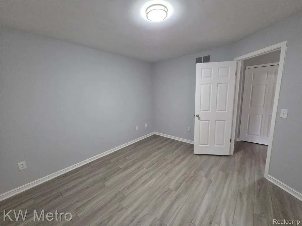 6680 Ridgefield Circle West Bloomfield Charter Township MI 48322