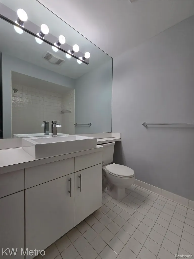 6680 Ridgefield Circle West Bloomfield Charter Township MI 48322