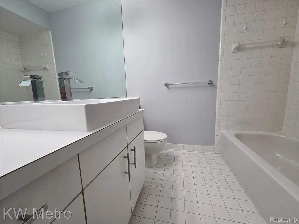 6680 Ridgefield Circle West Bloomfield Charter Township MI 48322