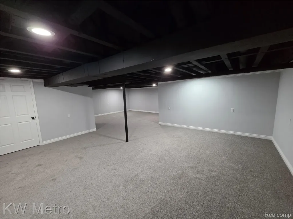 6680 Ridgefield Circle West Bloomfield Charter Township MI 48322
