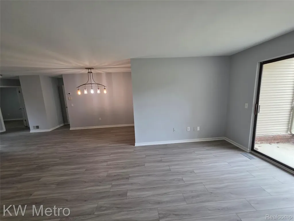 6680 Ridgefield Circle West Bloomfield Charter Township MI 48322