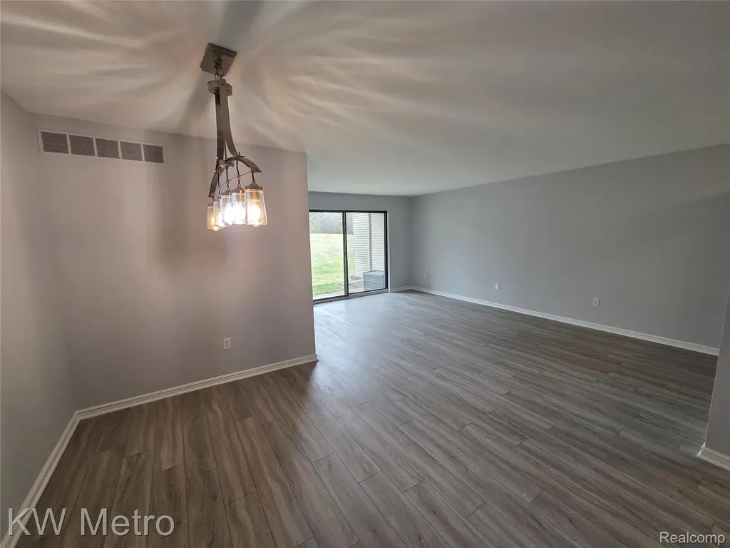 6680 Ridgefield Circle West Bloomfield Charter Township MI 48322