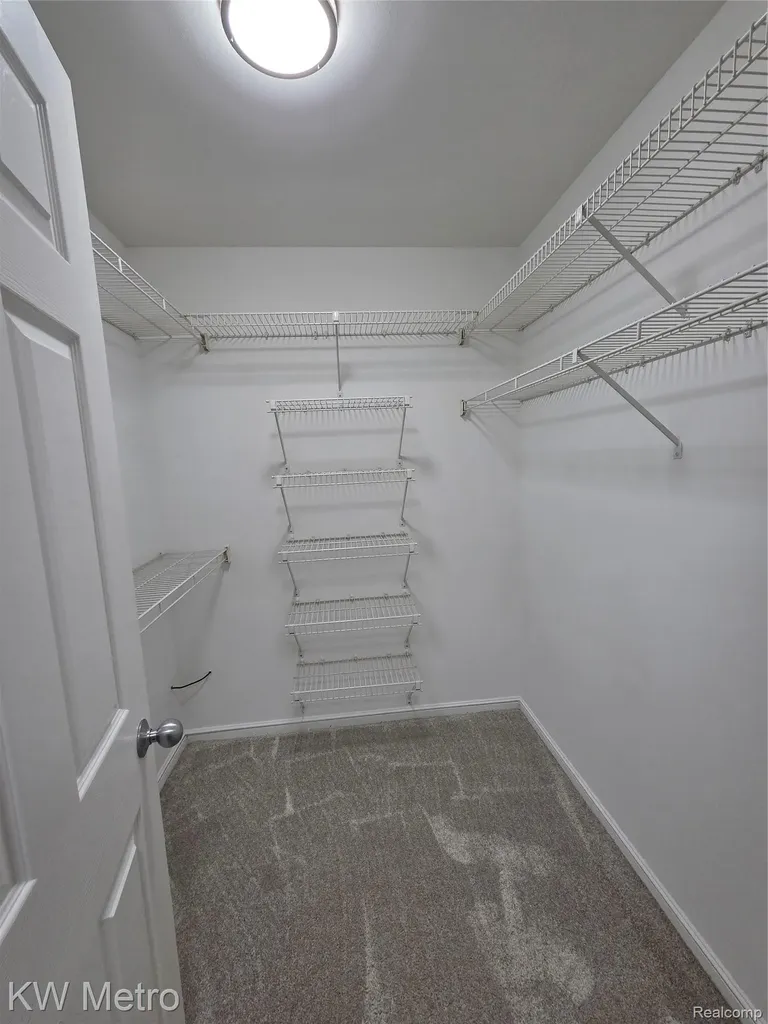 6680 Ridgefield Circle West Bloomfield Charter Township MI 48322