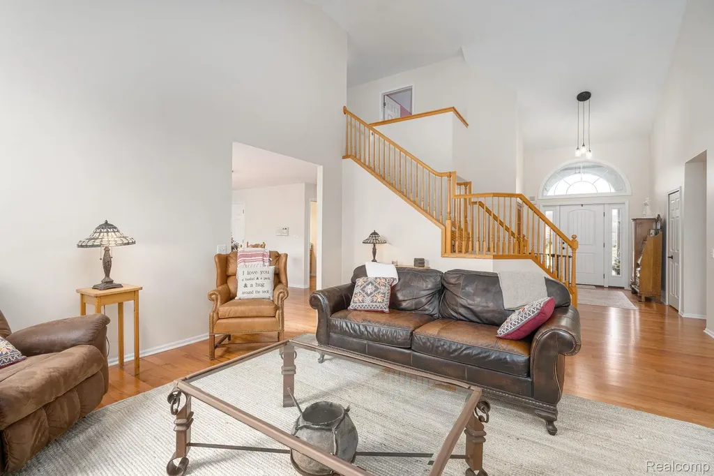 185 Columbia Drive South Lyon City MI 48178