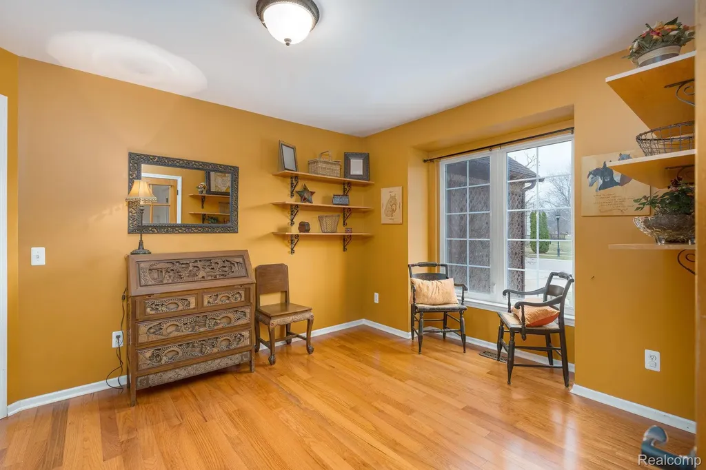 185 Columbia Drive South Lyon City MI 48178