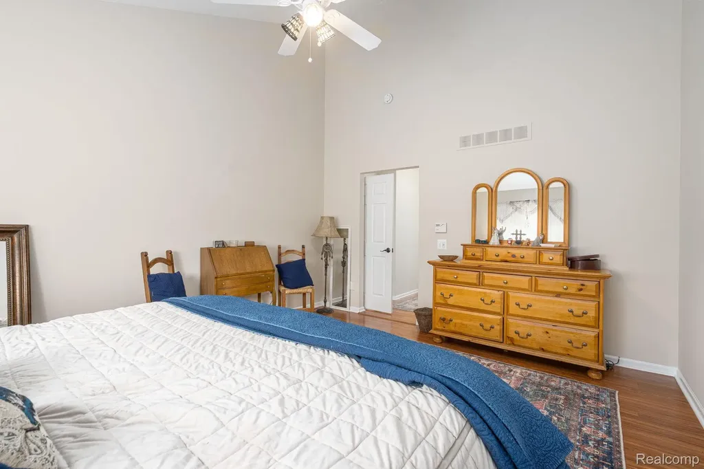 185 Columbia Drive South Lyon City MI 48178