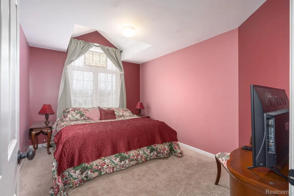 185 Columbia Drive South Lyon City MI 48178