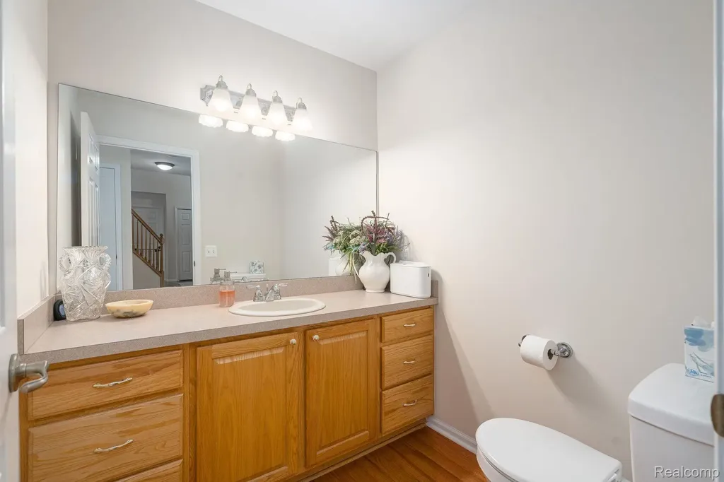 185 Columbia Drive South Lyon City MI 48178