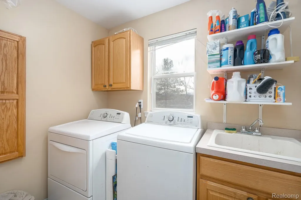 185 Columbia Drive South Lyon City MI 48178