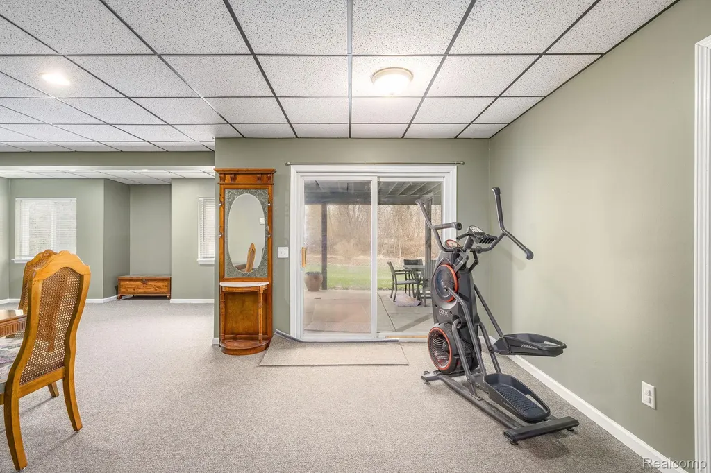 185 Columbia Drive South Lyon City MI 48178