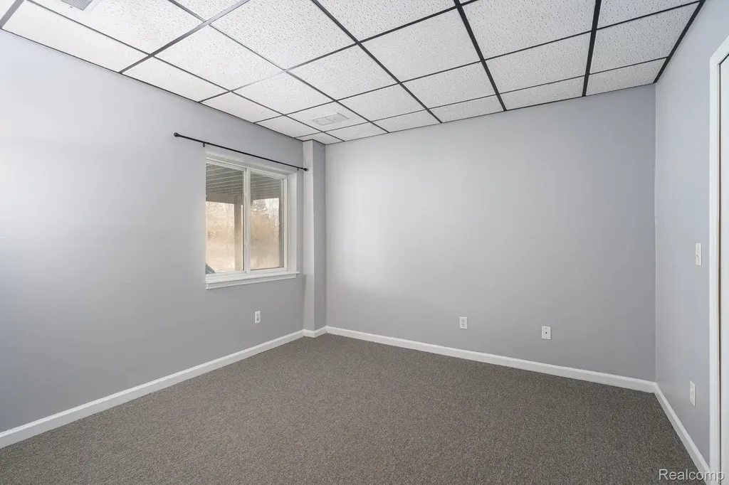 185 Columbia Drive South Lyon City MI 48178