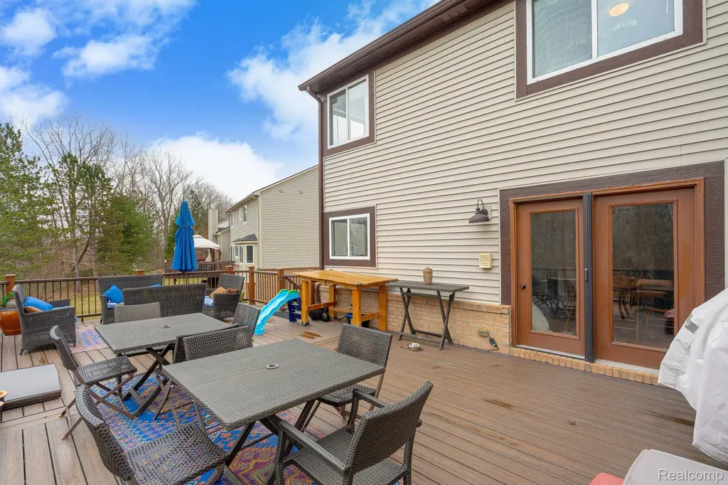 185 Columbia Drive South Lyon City MI 48178
