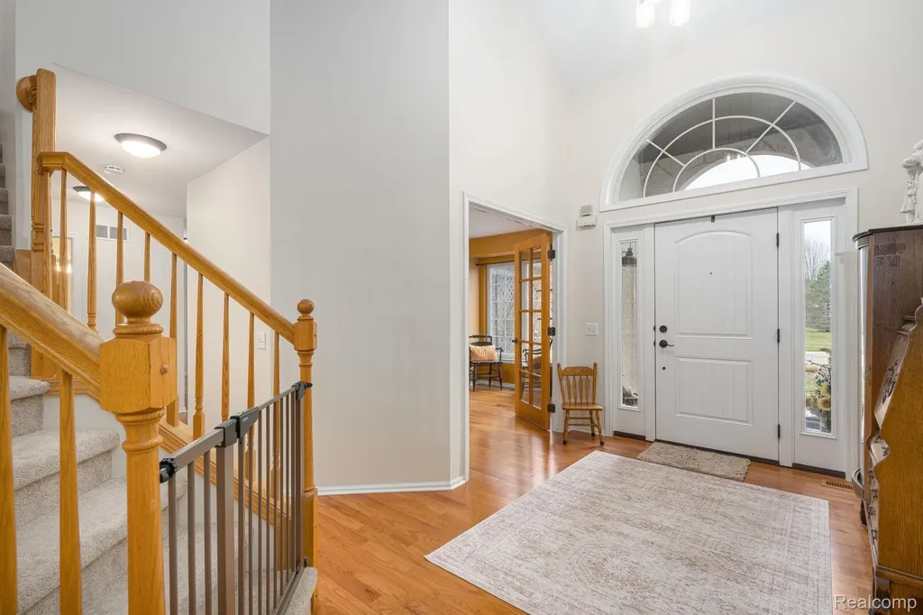 185 Columbia Drive South Lyon City MI 48178
