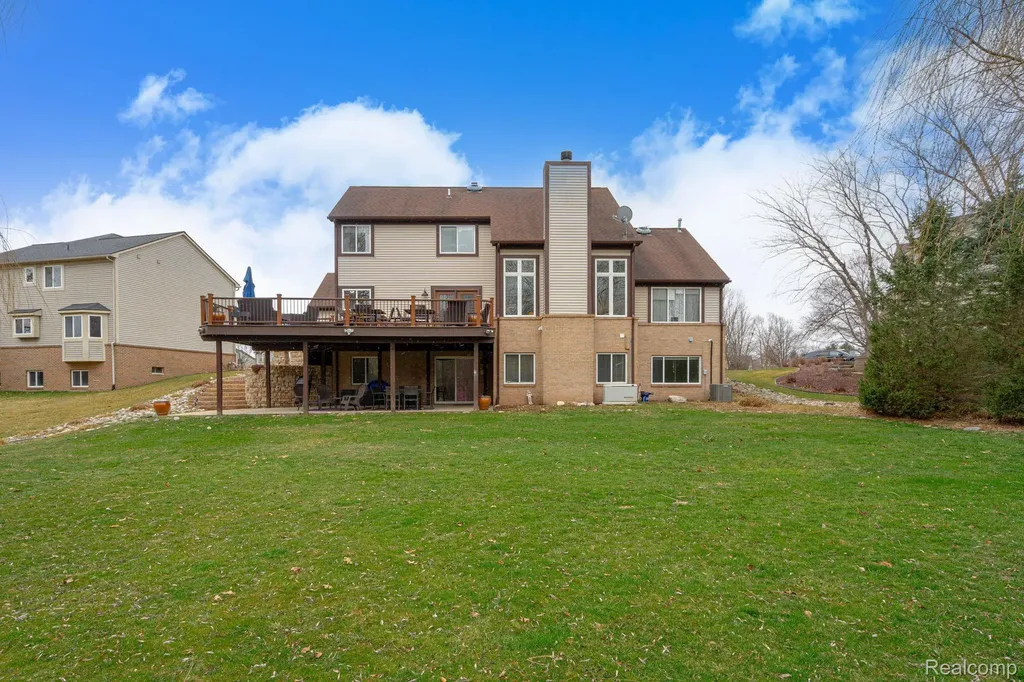 185 Columbia Drive South Lyon City MI 48178