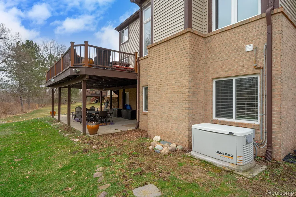 185 Columbia Drive South Lyon City MI 48178