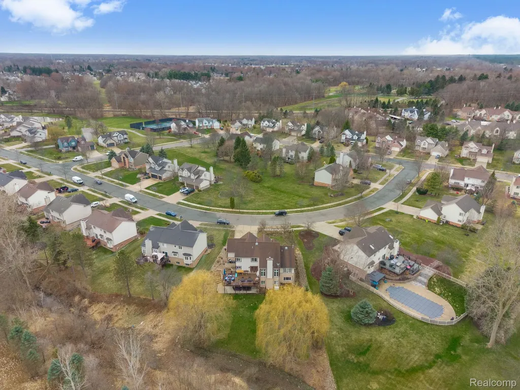 185 Columbia Drive South Lyon City MI 48178