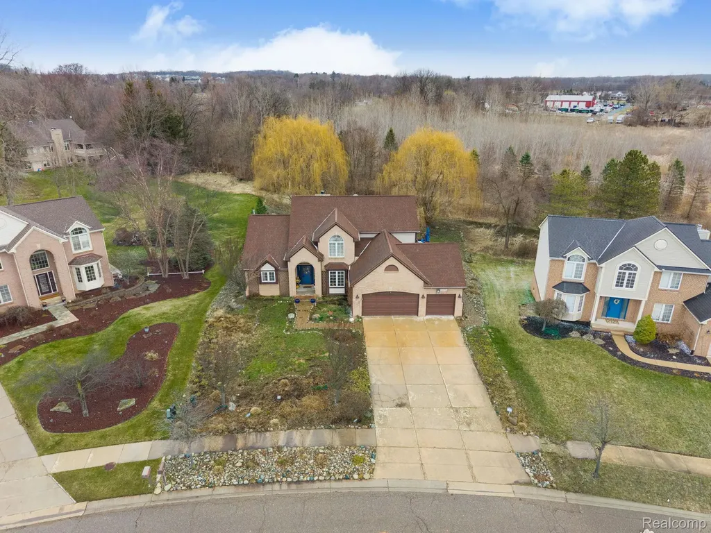 185 Columbia Drive South Lyon City MI 48178