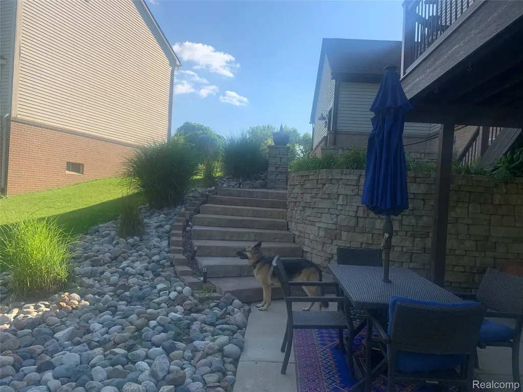 185 Columbia Drive South Lyon City MI 48178