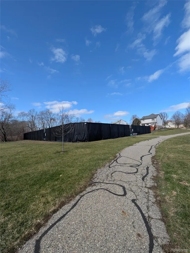 185 Columbia Drive South Lyon City MI 48178