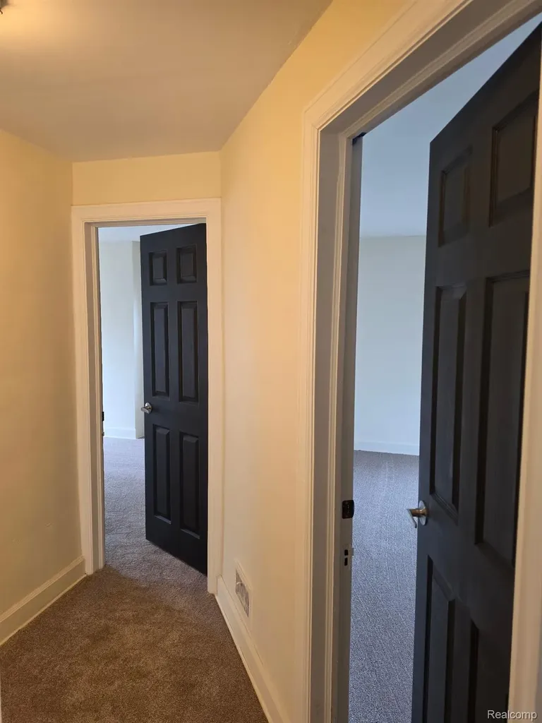 18284 Hartwell Street Detroit City MI 48235