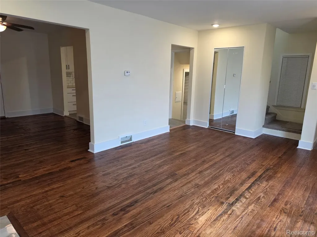 18284 Hartwell Street Detroit City MI 48235