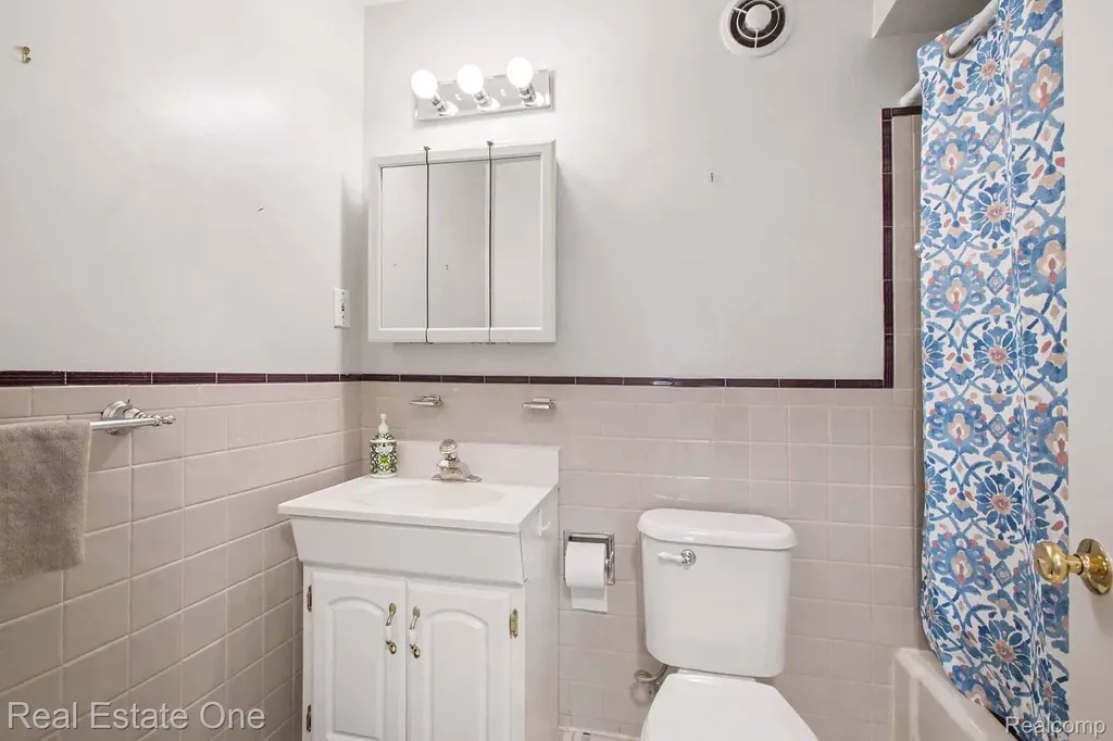 7251 Cottonwood Knoll West Bloomfield Charter Township MI 48322