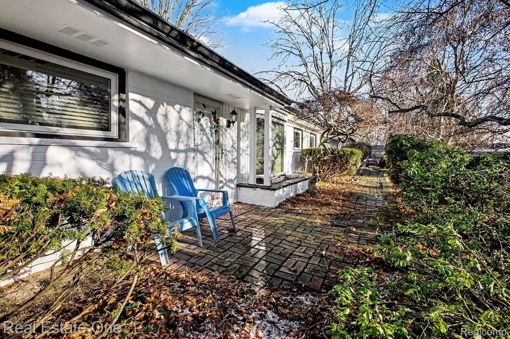 7251 Cottonwood Knoll West Bloomfield Charter Township MI 48322