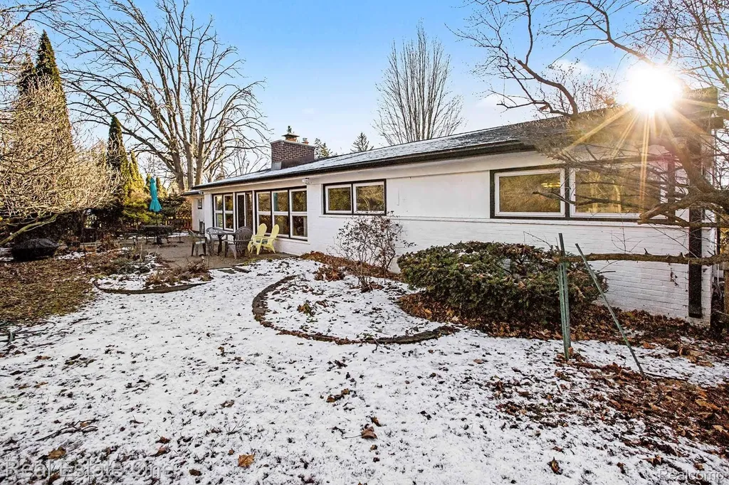 7251 Cottonwood Knoll West Bloomfield Charter Township MI 48322
