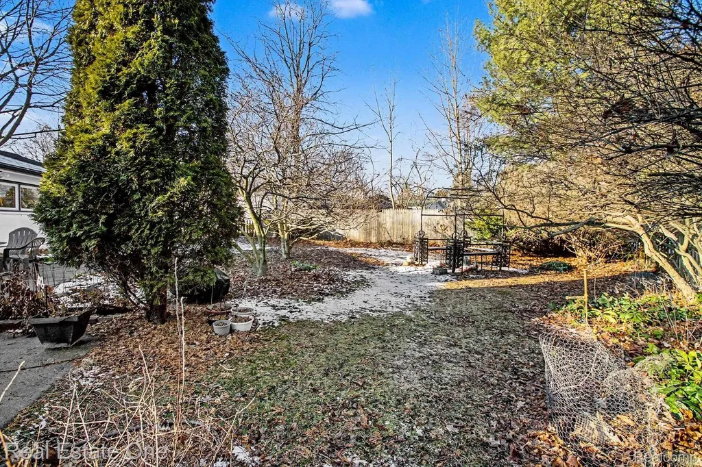 7251 Cottonwood Knoll West Bloomfield Charter Township MI 48322