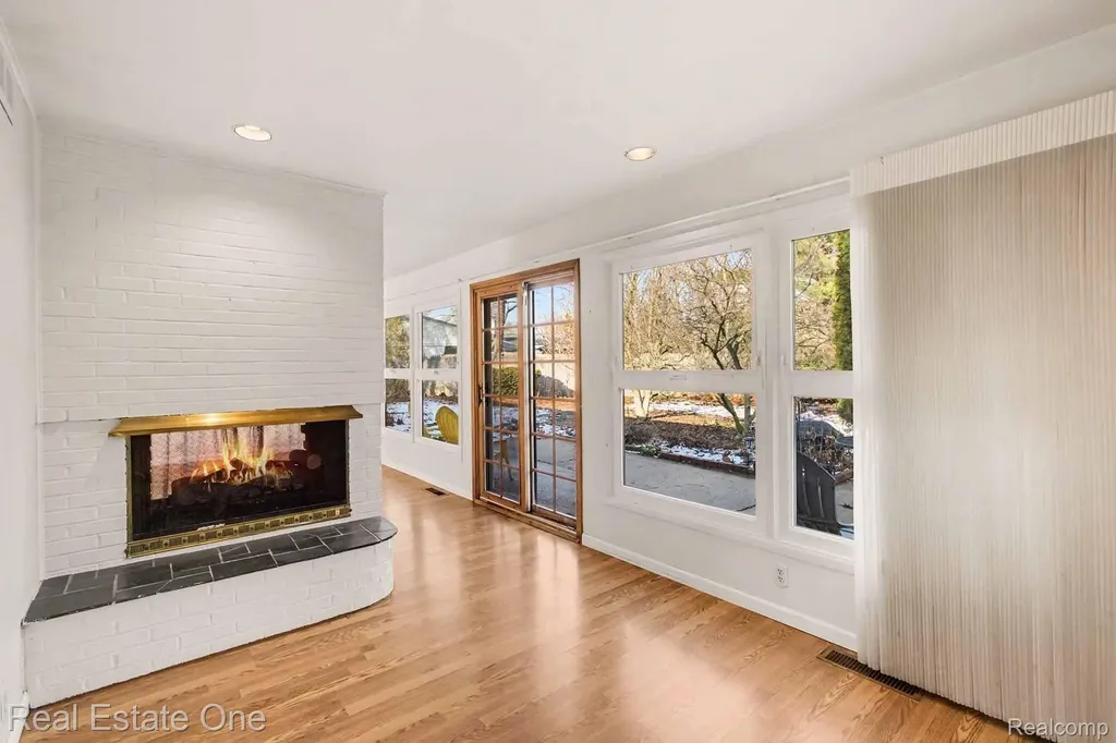 7251 Cottonwood Knoll West Bloomfield Charter Township MI 48322
