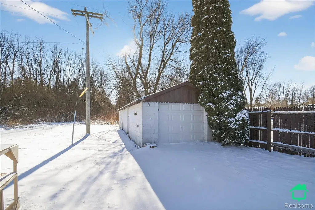 12763 Ostrander Road London Township MI 48159
