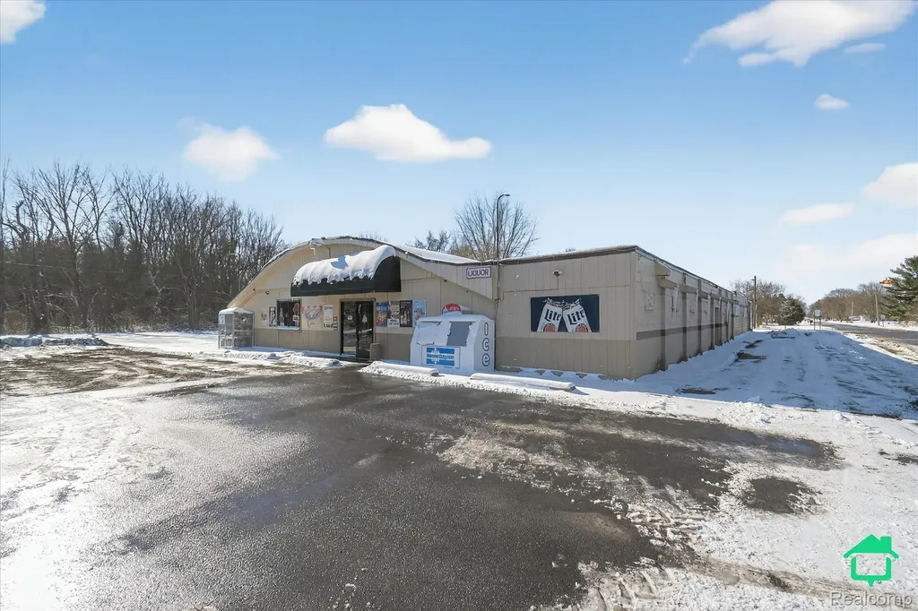 12763 Ostrander Road London Township MI 48159