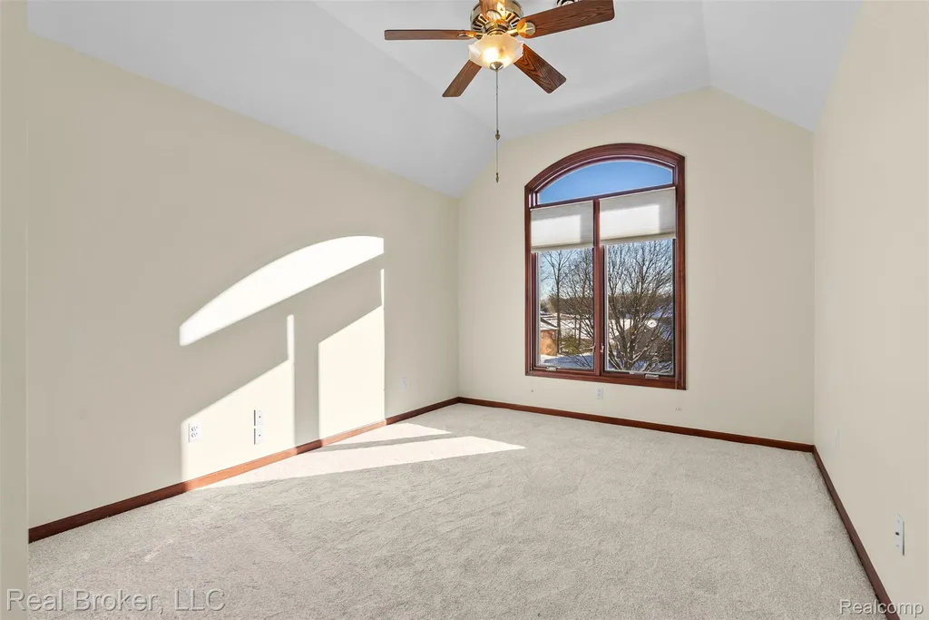 260 Forest Crest Drive Commerce Charter Township MI 48390