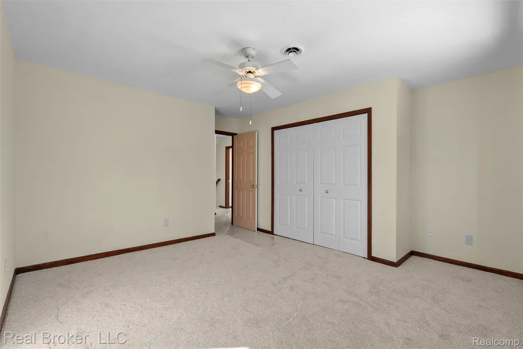 260 Forest Crest Drive Commerce Charter Township MI 48390