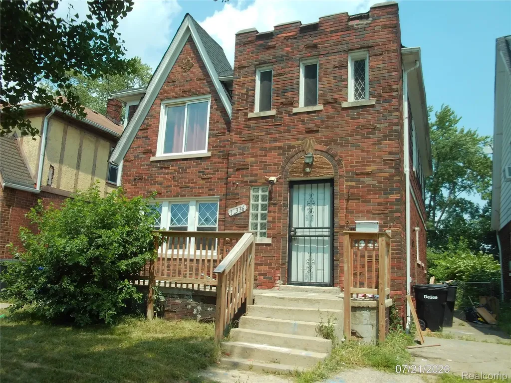10336 W Point Street Detroit City MI 48204