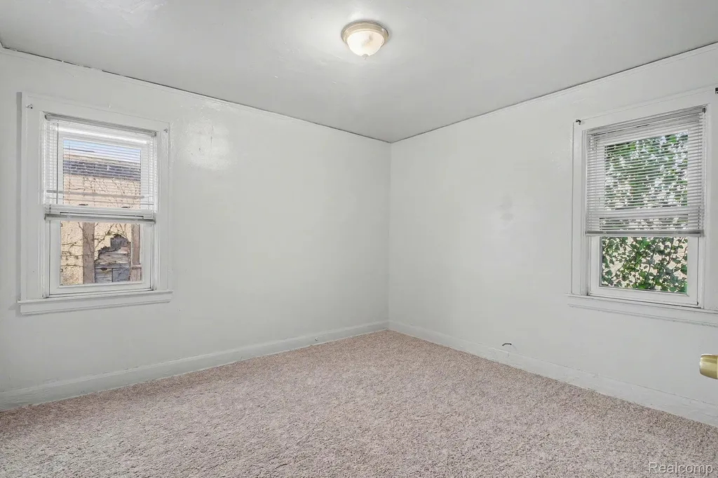 10336 W Point Street Detroit City MI 48204
