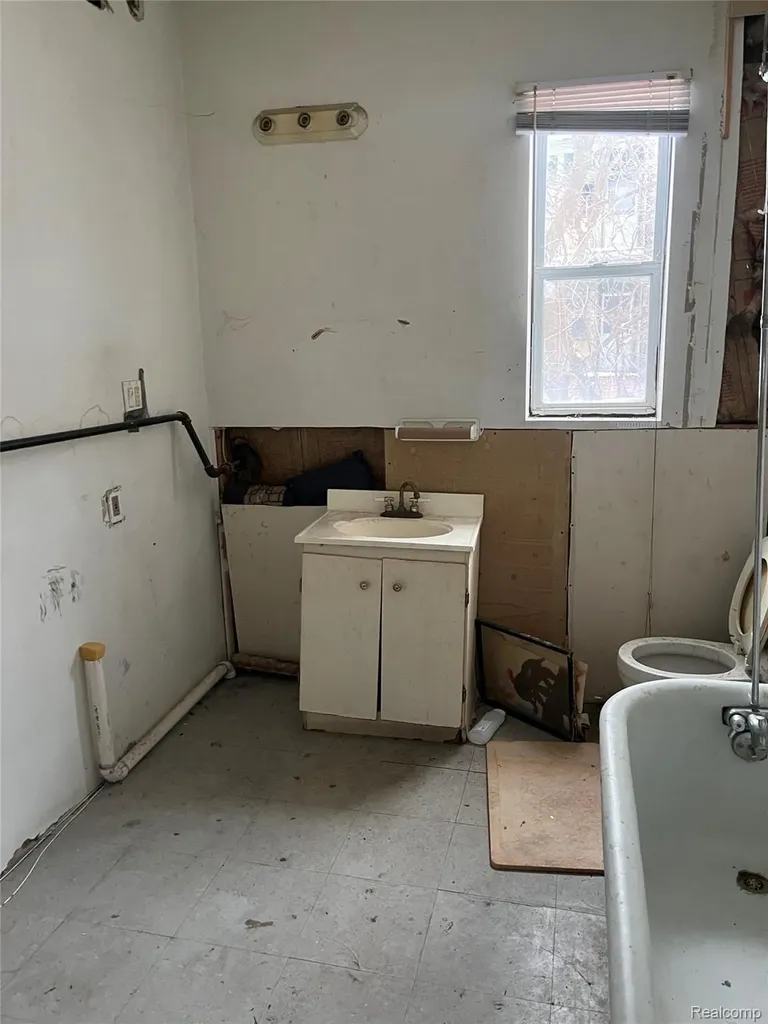 1480 Shipherd Street Detroit City MI 48214