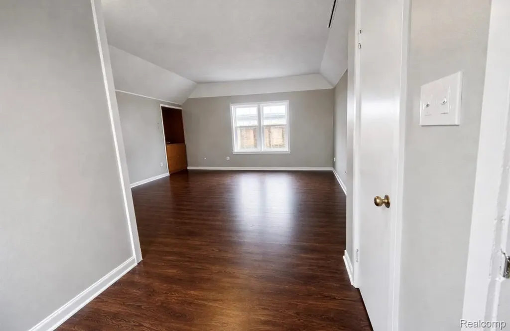 5532 Kensington Avenue Detroit City MI 48224