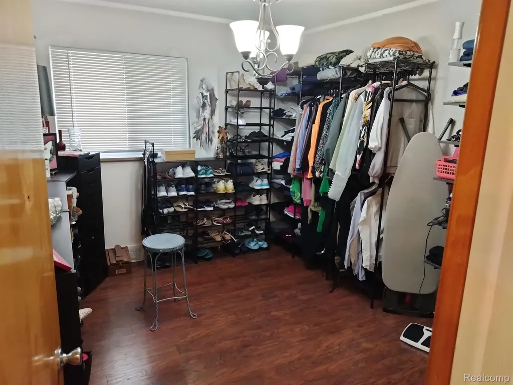 16405 W Collinson Avenue Eastpointe City MI 48021